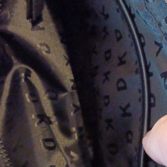 COPY - Nwot D.K.N.Y. Black/white graphitti NEW YORK NEVER SLEEPS DOUBLE ZIP ON … - Picture 6 of 12